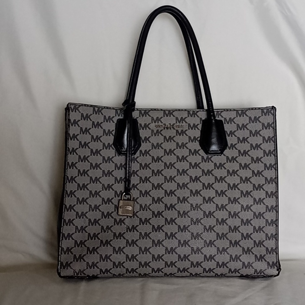 Michael Kors Mercer Tote Bag